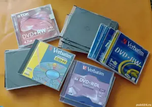 25 carcase goale de CD-uri