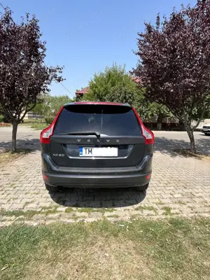 Persoana fizica vand VOLVO  XC60 2.4d D5 SUMMUM  - imagine 2