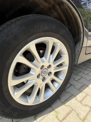 Persoana fizica vand VOLVO  XC60 2.4d D5 SUMMUM  - imagine 9