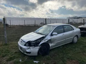 Toyota Corolla 2005 avariata  - imagine 2