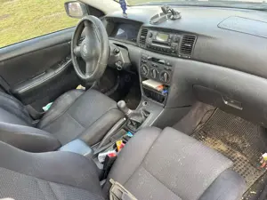 Toyota Corolla 2005 avariata  - imagine 7