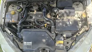 Vând Ford Focus 2001 diesel, fără ITP RCA, complet - imagine 3 Vând Ford Focus 2001 diesel, fără ITP RCA, complet - imagine 3