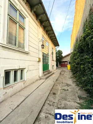 Casa centrală cu teren generos - 800 mp teren  - imagine 3