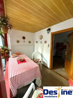 Casa centrală cu teren generos - 800 mp teren  - imagine 9