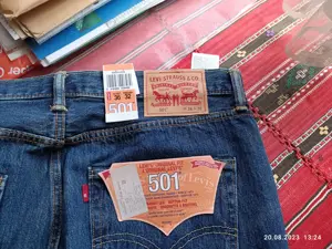 Vand Jeans Levi's 501 36-32,100% Cotton - imagine 1
