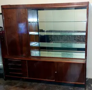 Donez gratuit dulap vintage sufragerie