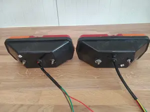 Lampi semnalizare remorca 12 V - imagine 2