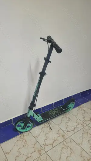 Trotineta KICK SCOOTERS TX200 aproape nefolosita