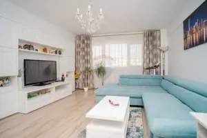 Apartament elegant de 3 camere de vânzare Rediu Comision 0% - imagine 3