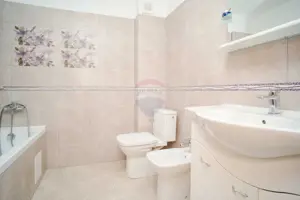 Apartament elegant de 3 camere de vânzare Rediu Comision 0% - imagine 15