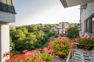 Apartament elegant de 3 camere de vânzare Rediu Comision 0% - imagine 2