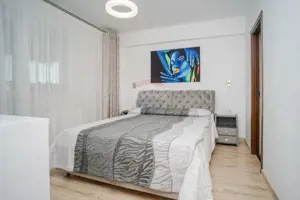 Apartament elegant de 3 camere de vânzare Rediu Comision 0% - imagine 9