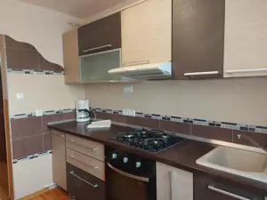 Se vinde apartament - imagine 7