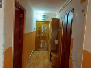 Se vinde apartament - imagine 8