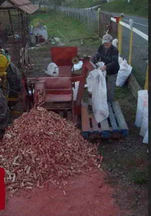 Batoza de porumb Bourgoin Bamby