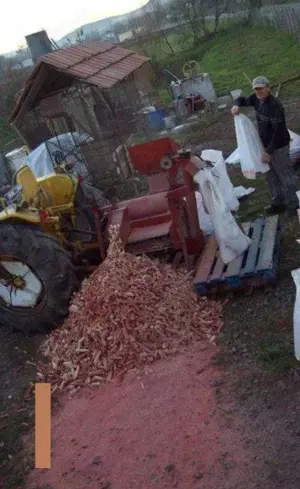 Batoza de porumb Bourgoin Bamby - imagine 2