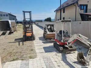 montam fose ,executam lucrari cu miniexcavator si bobcat