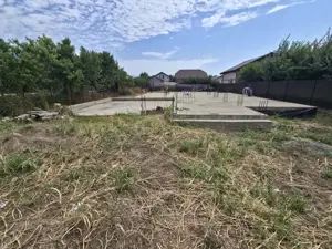 Valu lui Traian Teren cu fundație  proiect P+1 autorizat 607 mp - imagine 3