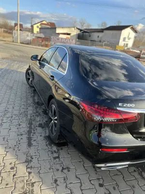 Vand Mercedes E 200 - fabricație 2022 - imagine 6