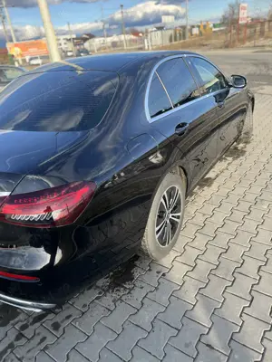 Vand Mercedes E 200 - fabricație 2022 - imagine 9