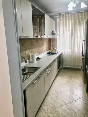 Apartament  3 camere Central lux parter  - imagine 3