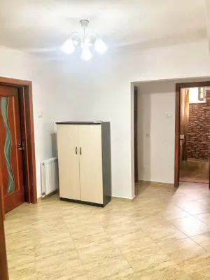 Apartament  3 camere Central lux parter  - imagine 6