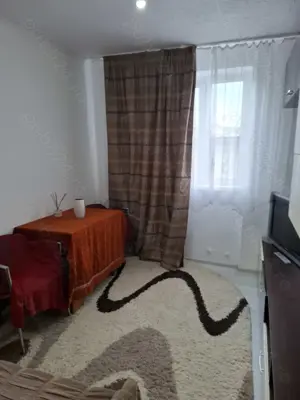 Vând urgent Cameră de camin cu baie - imagine 3