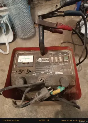 Vand robot profesional de pornire auto