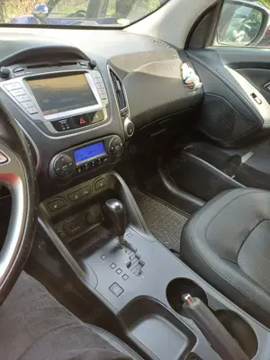 Vând Hyundai ix35  - imagine 4