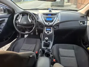 Hyundai Elantra 2012 - imagine 7