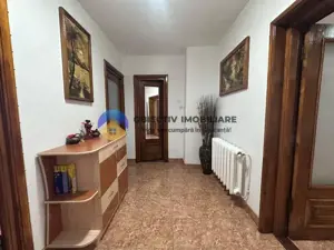 Apartament 3 camere de vânzare – Bulevardul General Dăscălescu, Piatra Neamț - imagine 4