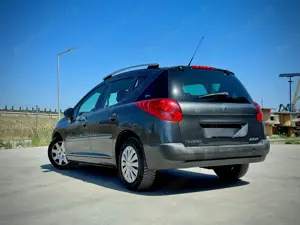 Peugeot 207 1.4 VTi Allure - imagine 9