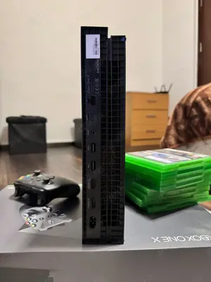 Xbox One X 1TB + Controller + 7 Jocuri | Stare impecabilă - imagine 5