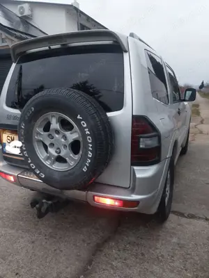 Mitubisi Pajero  - imagine 3