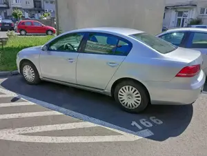 Vând Volkswagen Passat - imagine 7 Vând Volkswagen Passat - imagine 7