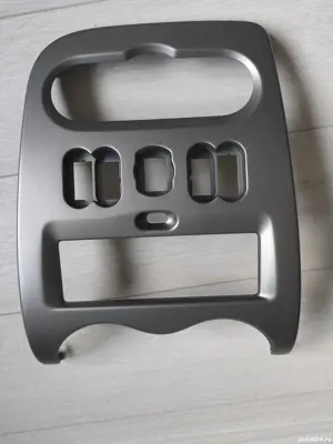  Rama radio Duster 1  - imagine 3