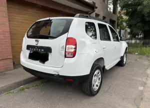 Dacia Duster 1.5 Diesel 4x4 - imagine 3
