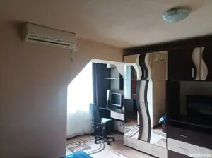 Închiriez garsonieră 