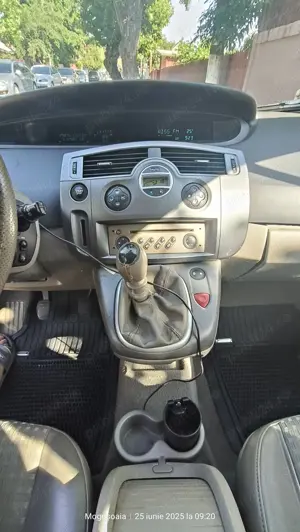 Vând Renault Scenic ll - imagine 7 Vând Renault Scenic ll - imagine 7