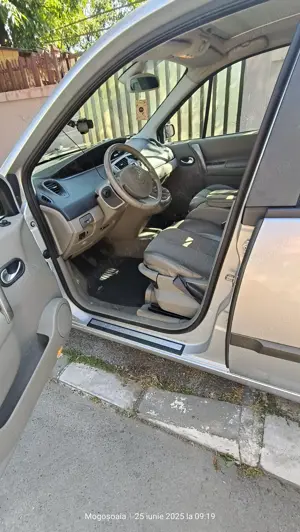 Vând Renault Scenic ll - imagine 9 Vând Renault Scenic ll - imagine 9