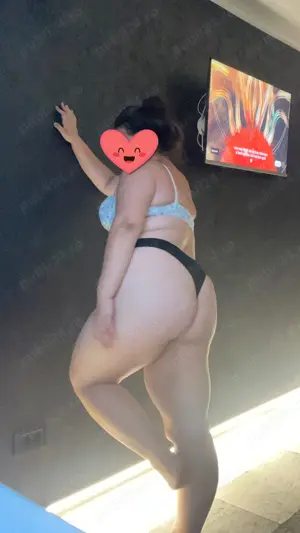 Buna te aștept la mine sa petrecem clipe de neuitat