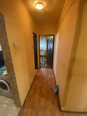 Apartament 3 camere decomandat,etaj 4/4 Bld. Racoteanu, 45 000, Filiasi. - imagine 8