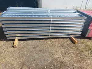 Inchiriez schele metalice de fatada