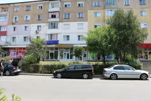 Vand sau inchiriez spatiu comercial - Micro 7, Hunedoara - imagine 2