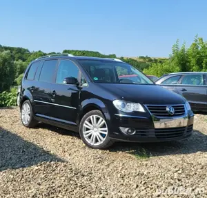 VW Touran 7 Locuri 2007 Clima 4250  - imagine 2 VW Touran 7 Locuri 2007 Clima 4250  - imagine 2