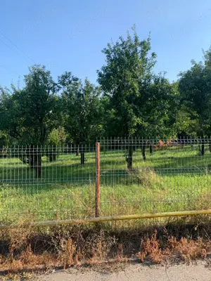 teren intravilan  - curtea de arges