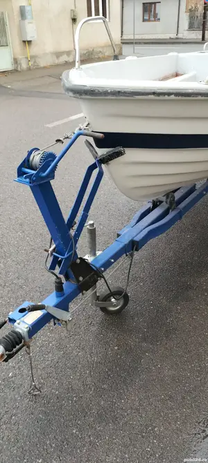 Barcă de pescuit din fibră de sticlă  - imagine 5