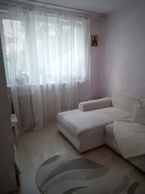 Apartament 4 camere, domenii ( exclus agentie)