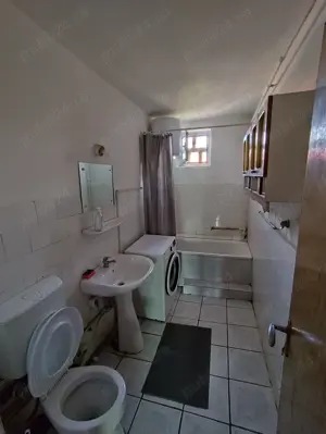 Direct proprietar-Vând apartament 3 camere Orly Nr. 39(Obelisc) - imagine 4