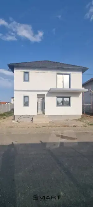 Casa individuala de vanzare in Cristian